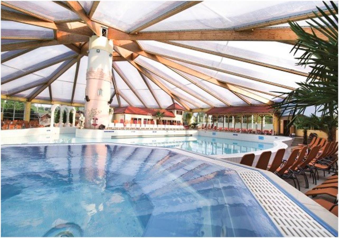 Ferienwohnung Am Kurpark บาด โคลสเตอร์เลาชนิทซ์ ภายนอก รูปภาพ